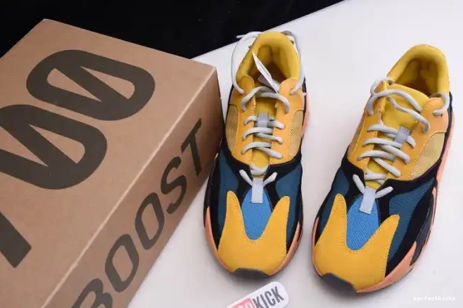 WAVE YELLOW NEW YEEZY ADIDAS GZ6984 BOOST COLORWAY SUN RUNNER 700 0701